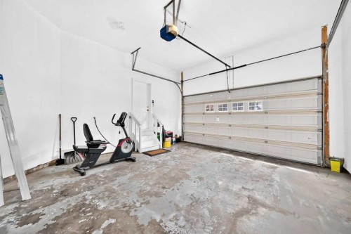 72 Prestwick Pond Terrace Se, Calgary, AB 