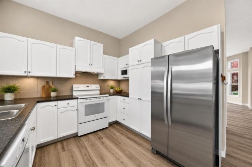 72 Prestwick Pond Terrace Se, Calgary, AB 