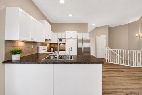 72 Prestwick Pond Terrace Se, Calgary, AB 