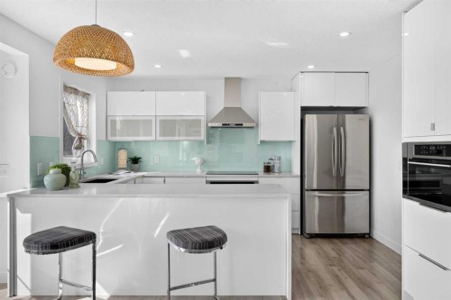 7 Signature Mews Sw, Calgary, AB 
