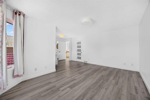 7 Signature Mews Sw, Calgary, AB 
