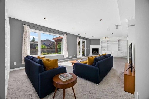 7 Signature Mews Sw, Calgary, AB 