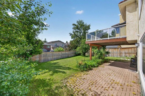7 Signature Mews Sw, Calgary, AB 