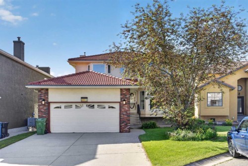 7 Signature Mews Sw, Calgary, AB 