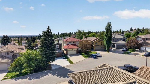 7 Signature Mews Sw, Calgary, AB 