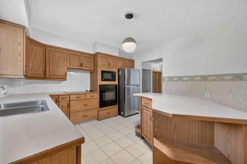 117 Fairview Drive Se, Calgary, AB 