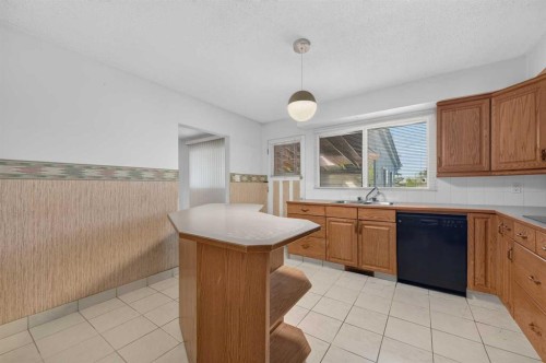 117 Fairview Drive Se, Calgary, AB 