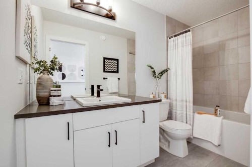 102 Rochester Crescent Nw, Calgary, AB 