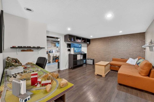 624 Regal Park Ne, Calgary, AB 