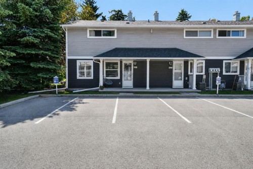 624 Regal Park Ne, Calgary, AB 