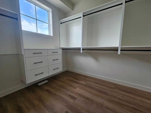 3203 14 Avenue Sw, Calgary, AB 