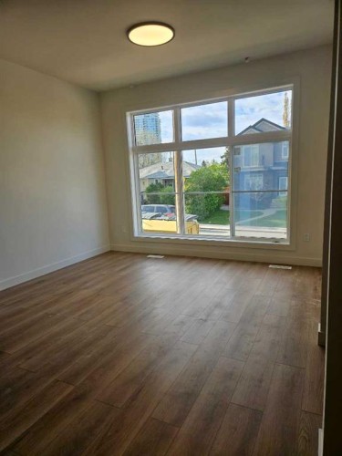 3203 14 Avenue Sw, Calgary, AB 