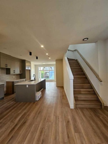 3203 14 Avenue Sw, Calgary, AB 