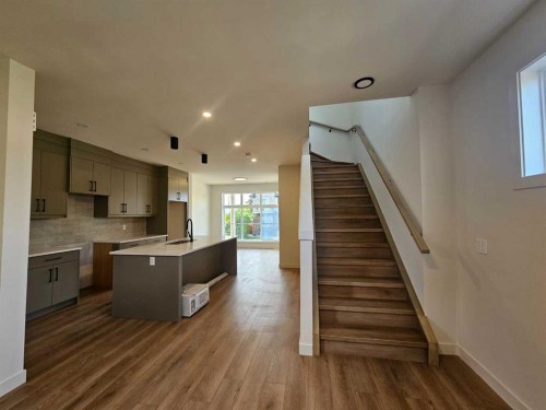 3203 14 Avenue Sw, Calgary, AB 