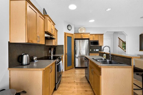 444 Rainbow Falls Way, Chestermere, AB 