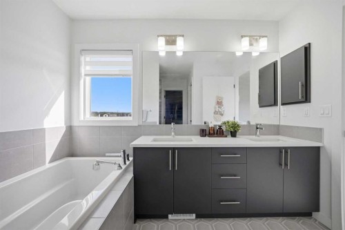 332 Belmont Park Sw, Calgary, AB 