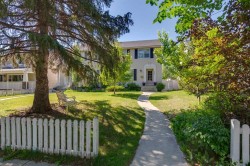 2291 Flanders Avenue SW Calgary, AB T2T 5K9