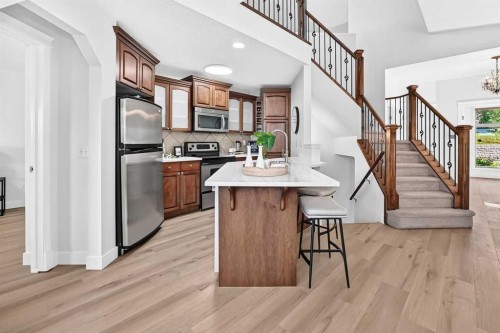 241 Springbank Terrace Sw, Calgary, AB 