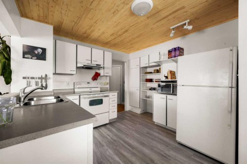2507 15A Street Sw, Calgary, AB 