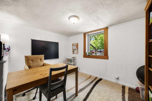 2507 15A Street Sw, Calgary, AB 