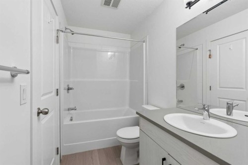 1001-24 Rivercrest Drive, Cochrane, AB - Indoor Photo Showing Bathroom