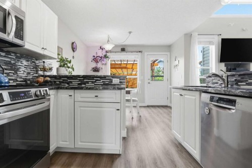 121 Canoe Square Sw, Airdrie, AB 