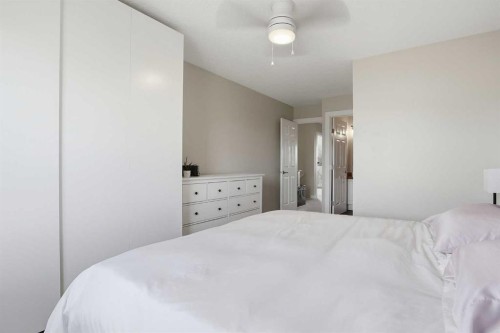 121 Canoe Square Sw, Airdrie, AB 