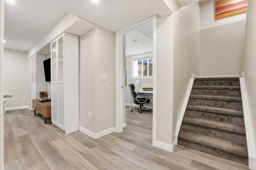 121 Canoe Square Sw, Airdrie, AB 