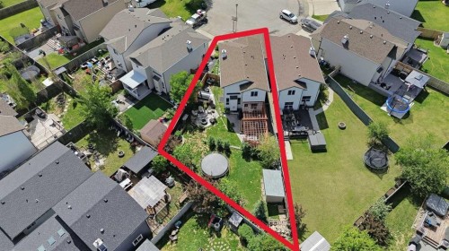 121 Canoe Square Sw, Airdrie, AB 