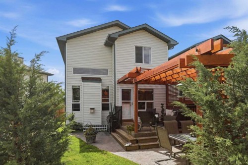 121 Canoe Square Sw, Airdrie, AB 