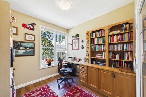 254-3000 Marda Link Sw, Calgary, AB - Indoor Photo Showing Office
