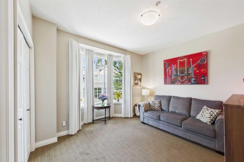 254-3000 Marda Link Sw, Calgary, AB - Indoor Photo Showing Living Room
