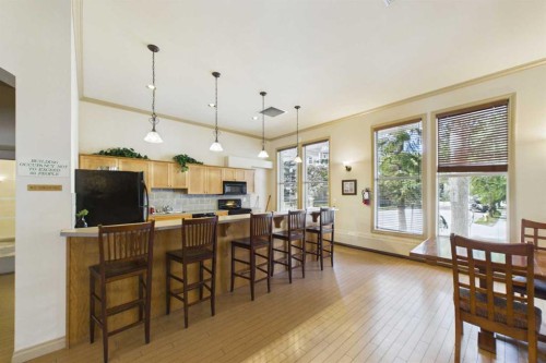 254-3000 Marda Link Sw, Calgary, AB - Indoor