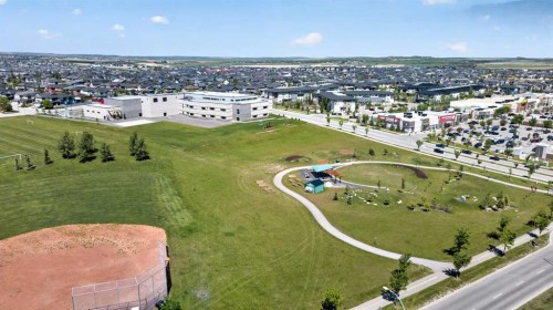 418 Evansdale Way Nw, Calgary, AB 