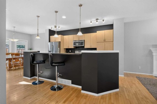 418 Evansdale Way Nw, Calgary, AB 