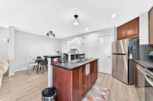 94 Tuscany Ridge Common Nw, Calgary, AB 