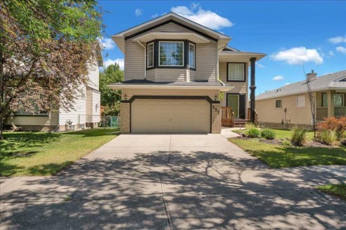252 Woodhaven Drive  Okotoks, AB T1S 1S8