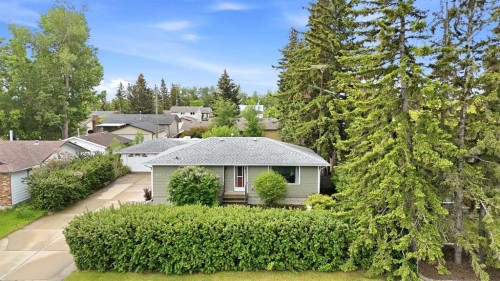 5413 54 Street  Olds, AB T4H 1J5