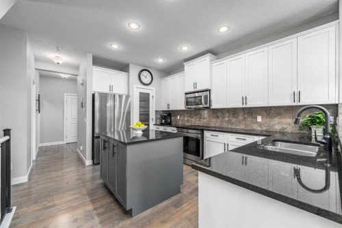 141 Copperpond Bay Se, Calgary, AB 