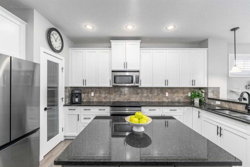 141 Copperpond Bay Se, Calgary, AB 