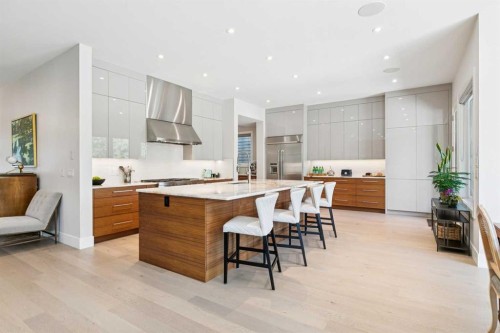 6626 Bow Crescent Nw, Calgary, AB 