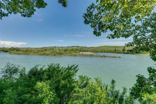 6626 Bow Crescent Nw, Calgary, AB 