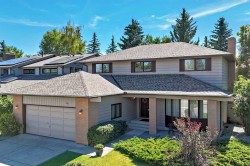 391 Canterville Drive SW Calgary, AB T2W 4R1