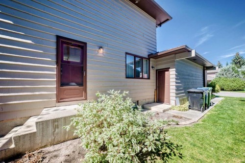 391 Canterville Drive Sw, Calgary, AB 