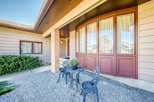 391 Canterville Drive Sw, Calgary, AB 