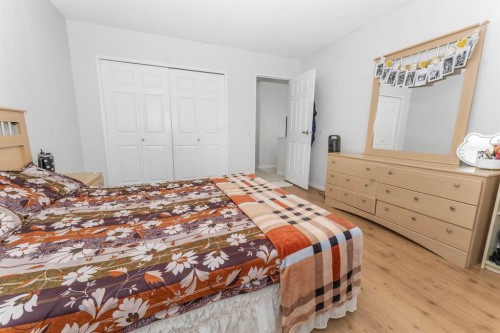 369 Martinwood Place Ne, Calgary, AB 
