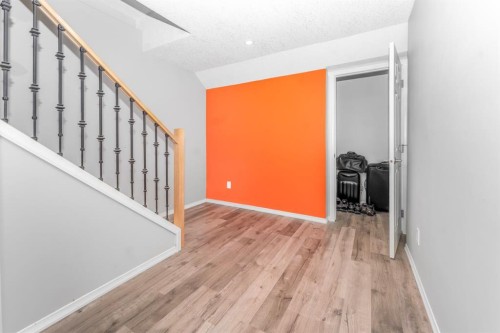 369 Martinwood Place Ne, Calgary, AB 