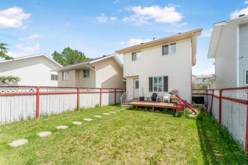 369 Martinwood Place Ne, Calgary, AB 