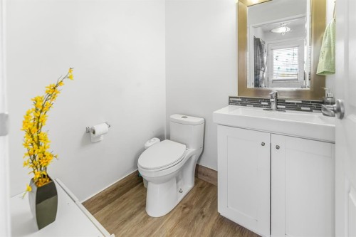 369 Martinwood Place Ne, Calgary, AB 