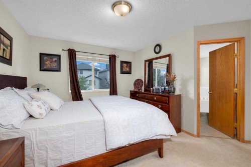 373 Bridlewood Avenue Sw, Calgary, AB 
